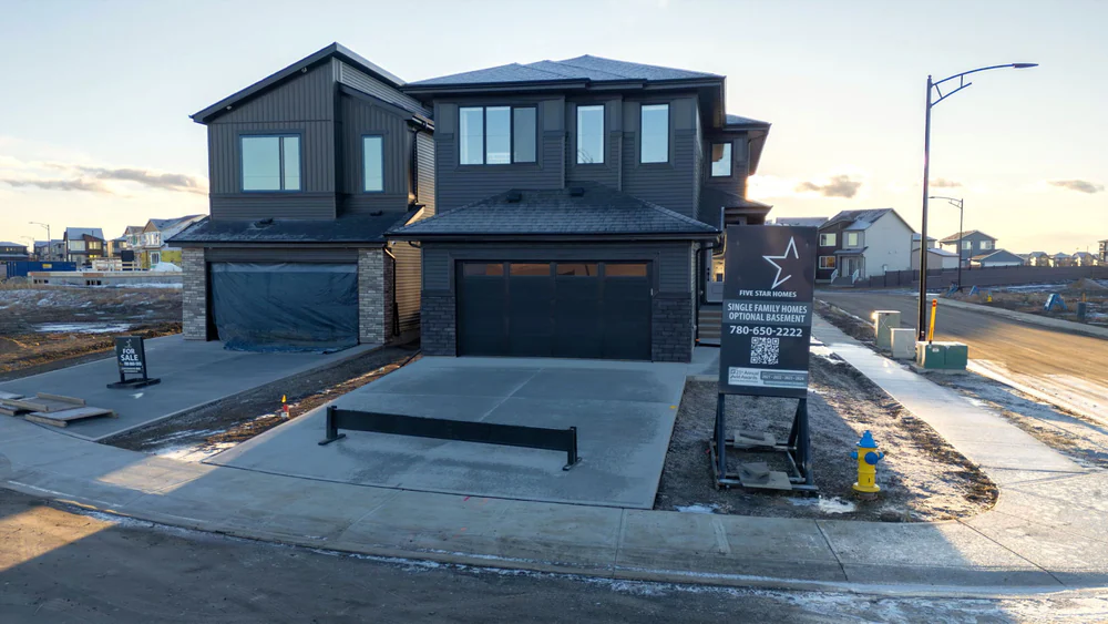 213 Paterson Link SW, Edmonton, AB, photo 1 of 5