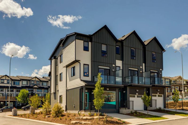 803, 4 Sage Hill Rise NW, Calgary, AB - photo 1 of 4