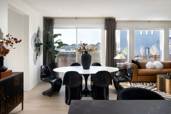 137 Lucas Common NW, Calgary, AB - photo 4 of 7