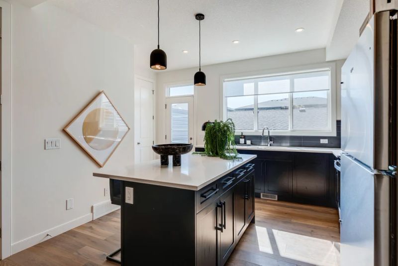 81 Sora Gate SE, Calgary, AB - photo 9 of 10