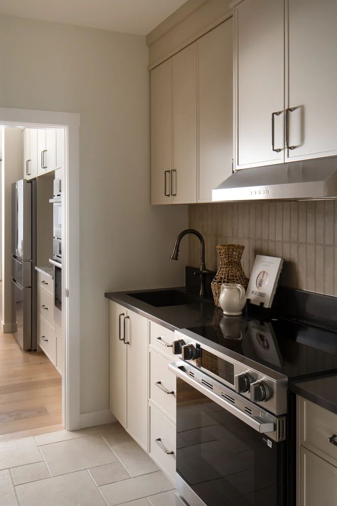 11 Rodelle Terrace NW, Calgary, AB - photo 8 of 8