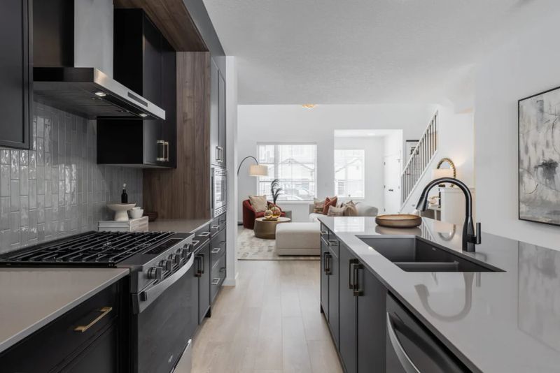 28 Rodelle Terrace NW, Calgary, AB - photo 6 of 7