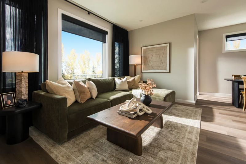 20 Amblestone Crescent NW, Calgary, AB - photo 3 of 10