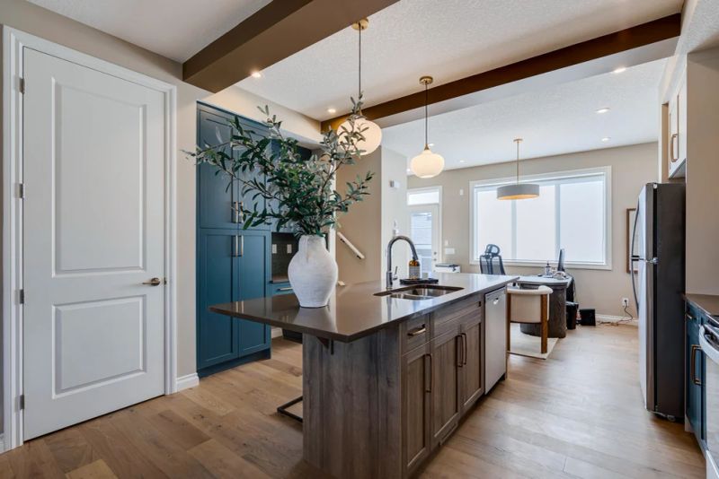 85 Sora Gate SE, Calgary, AB - photo 6 of 10