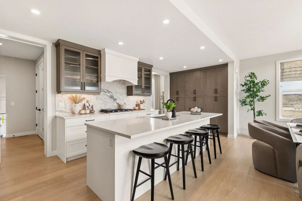 39 Aquila Manor NW, Calgary, AB - photo 1 of 4