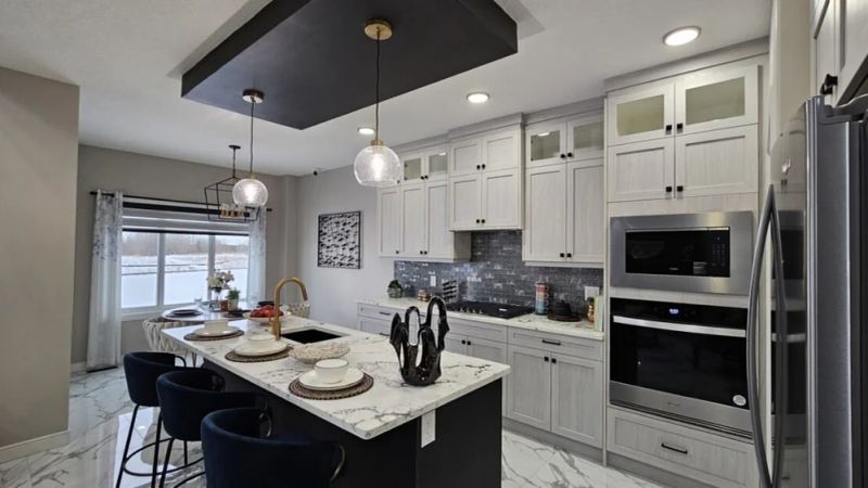 1904 210 Street NW, Edmonton, AB - photo 1 of 4