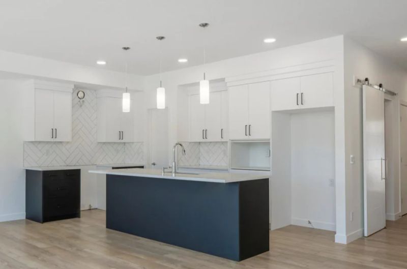 698 Bank Drive, Leduc, AB - photo 1 of 4