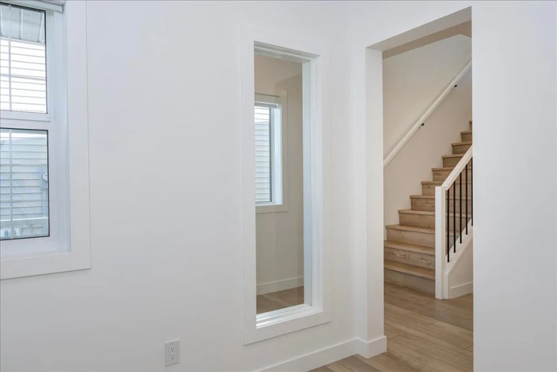 698 Bank Drive, Leduc, AB - photo 3 of 4