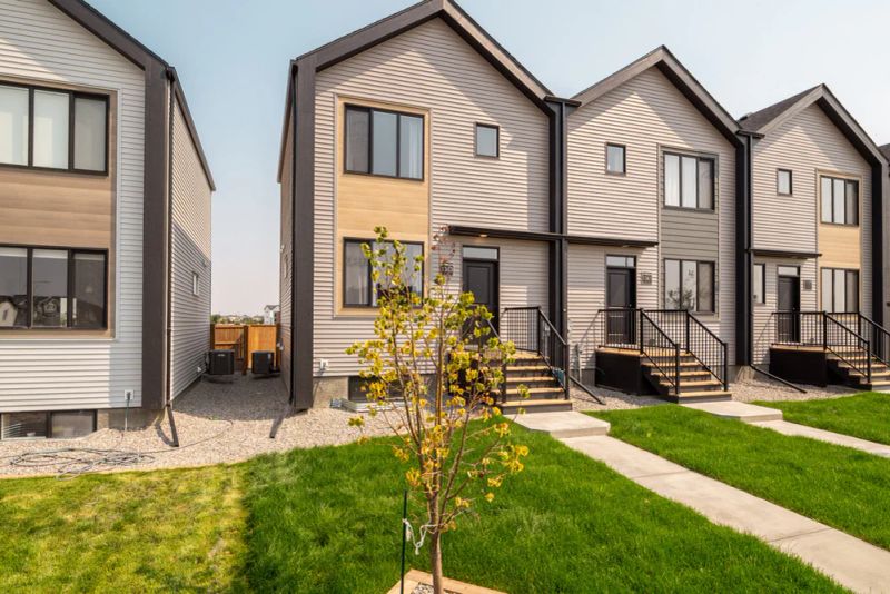 1363 Abitibi Road W, Lethbridge, AB - photo 1 of 10