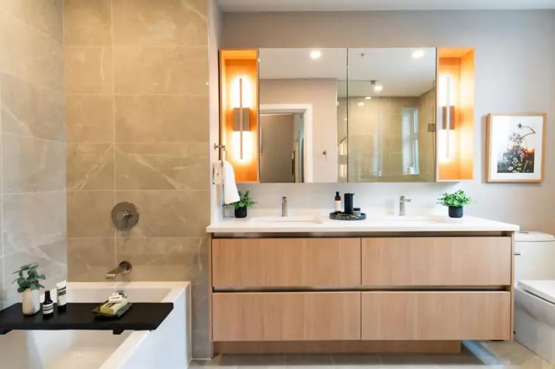 116-2050 Glenaire Drive, North Vancouver, BC - photo 3 of 5