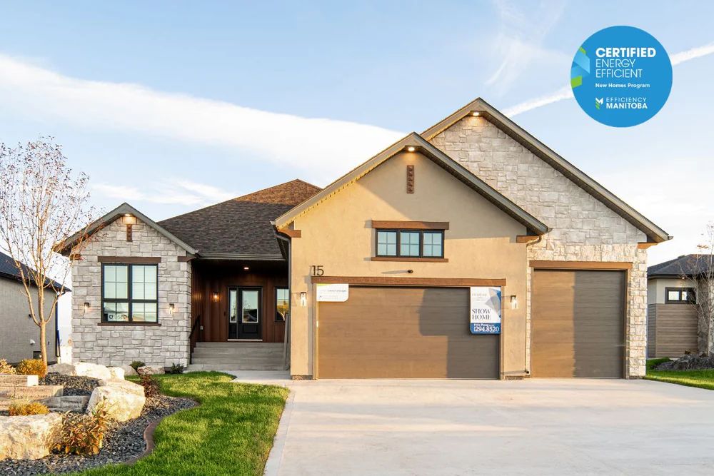15 Bryce Boulevard, Oak Bluff, MB - photo 1 of 5