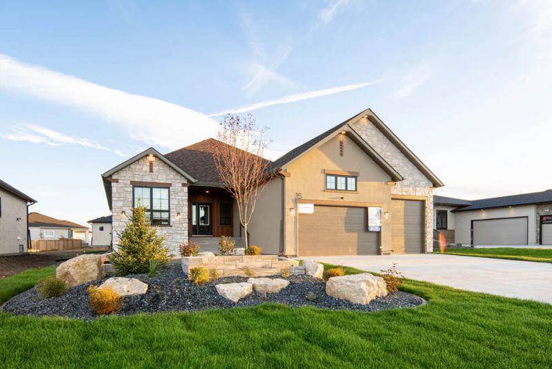 15 Bryce Boulevard, Oak Bluff, MB - photo 3 of 5